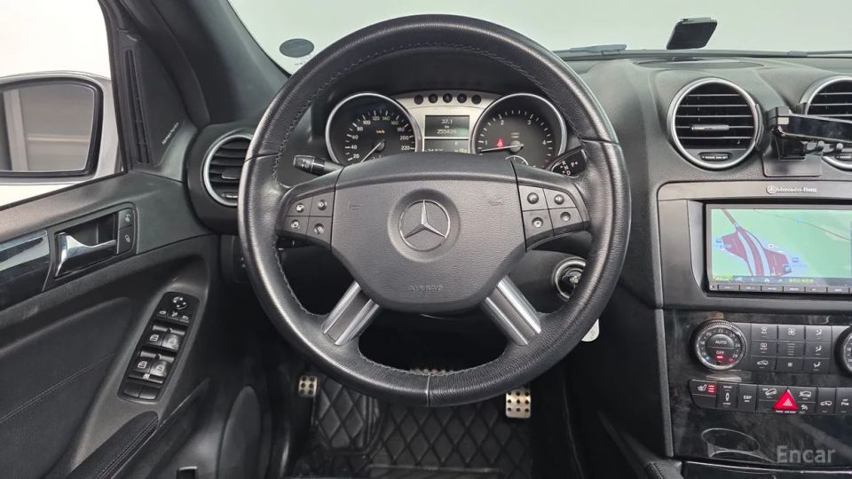 Mercedes-Benz M-class