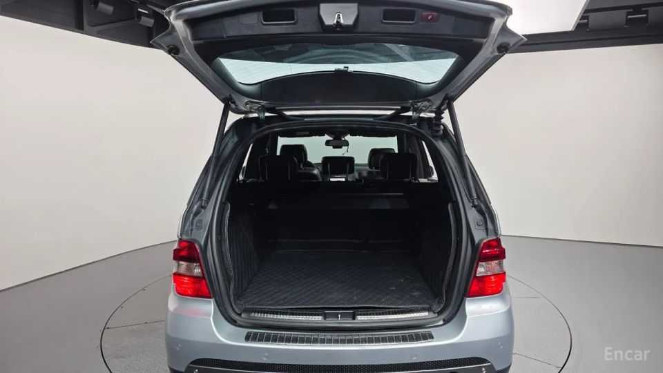 Mercedes-Benz M-class