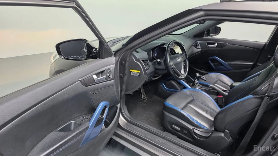 Hyundai Veloster