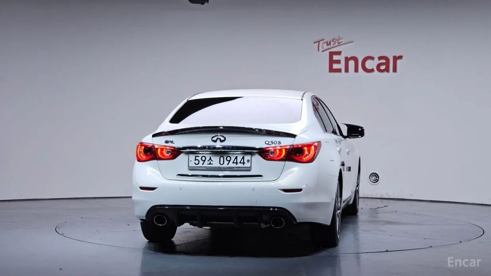 Infiniti Q50