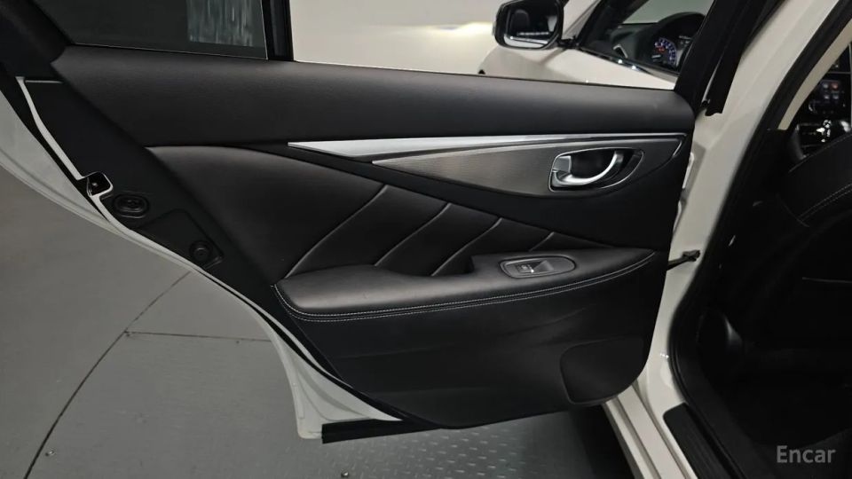 Infiniti Q50