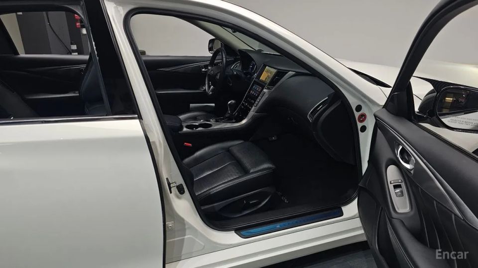 Infiniti Q50
