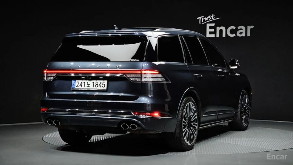 Lincoln Aviator