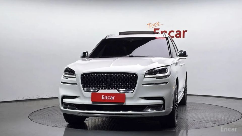 Lincoln Aviator