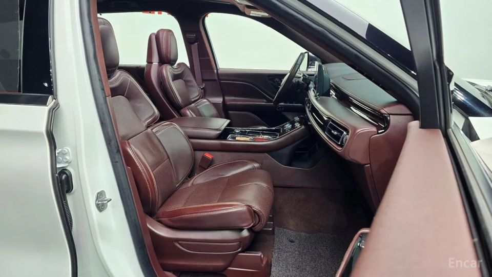 Lincoln Aviator