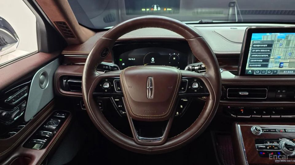 Lincoln Aviator