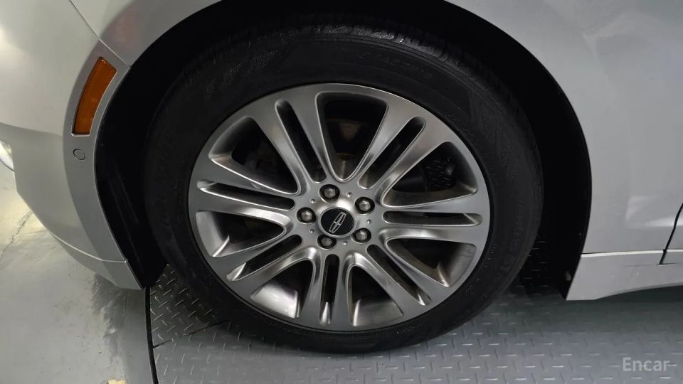 Lincoln MKZ
