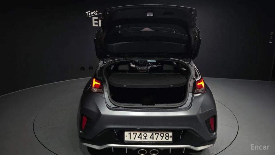Hyundai Veloster