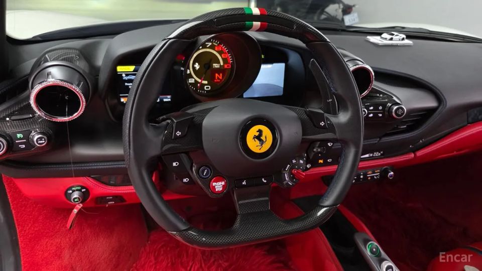 Ferrari F8
