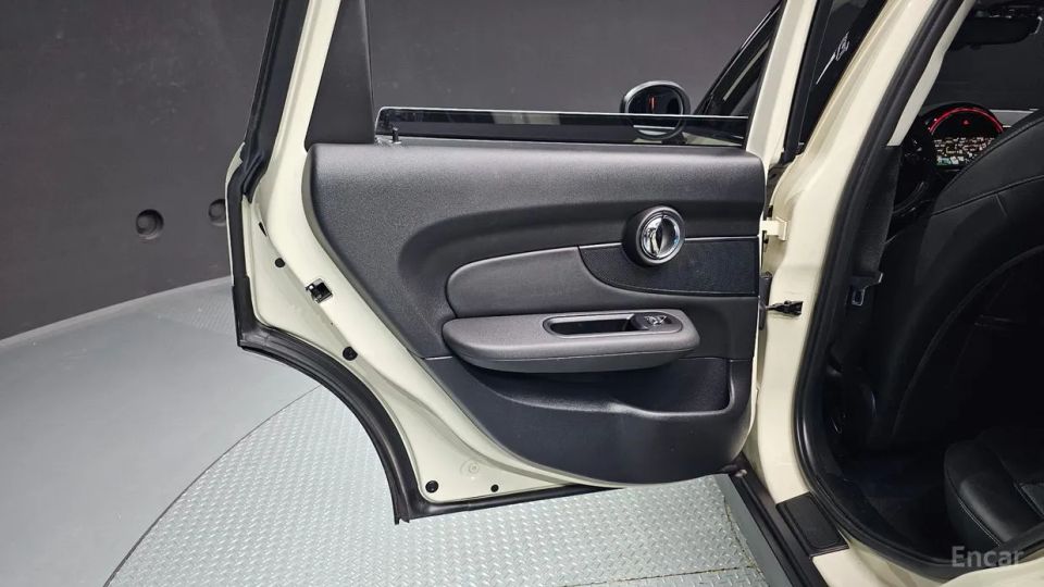 Mini clubman