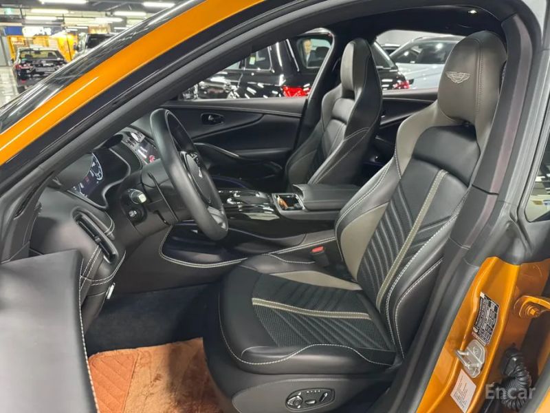 Astonmartin DBX