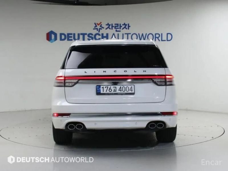 Lincoln Aviator
