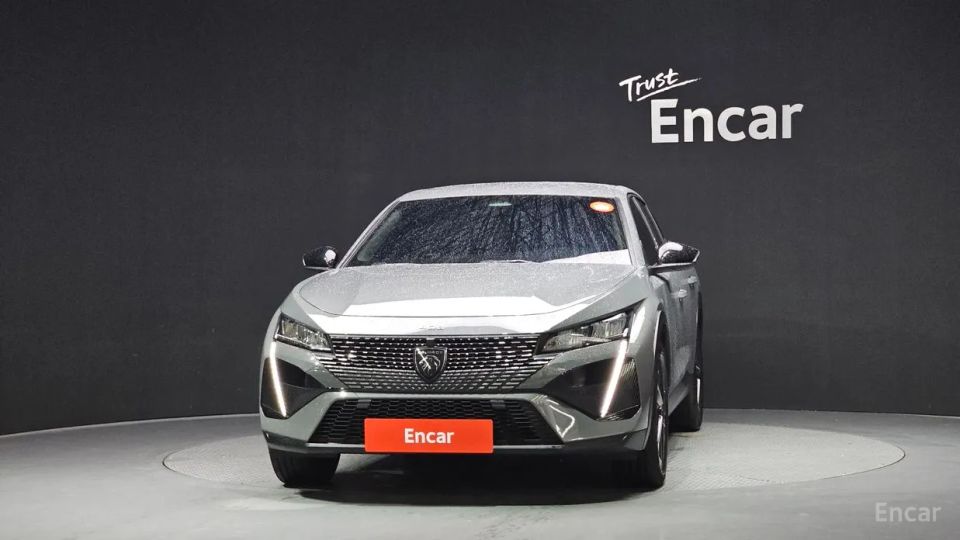 Peugeot 408