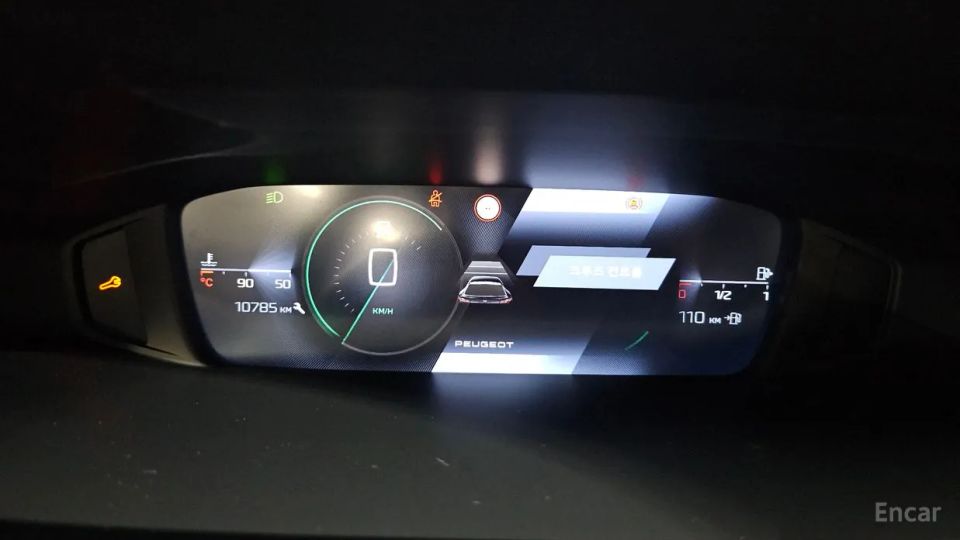 Peugeot 408