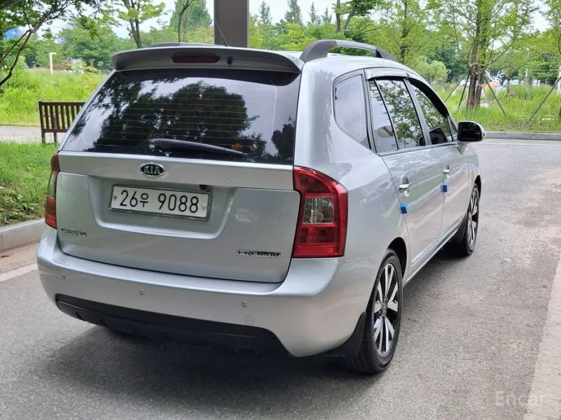 Kia Carens