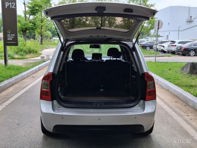 Kia Carens