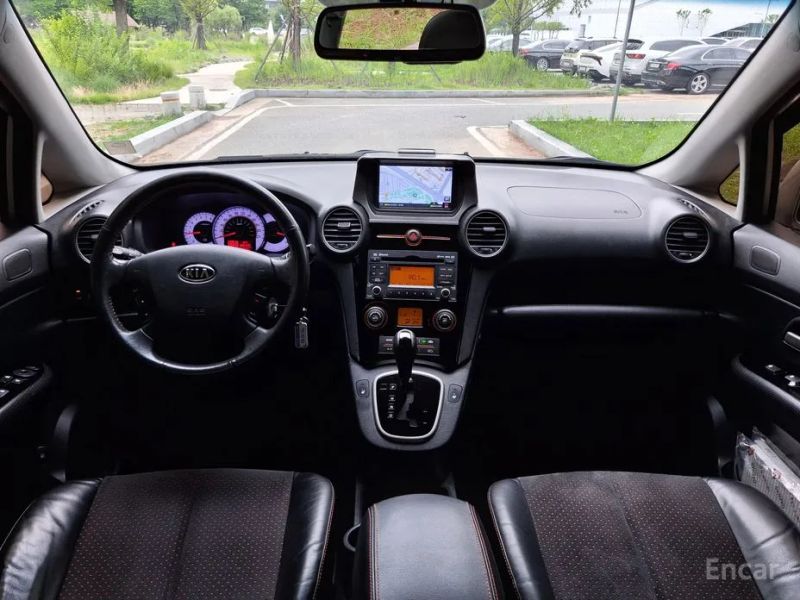 Kia Carens