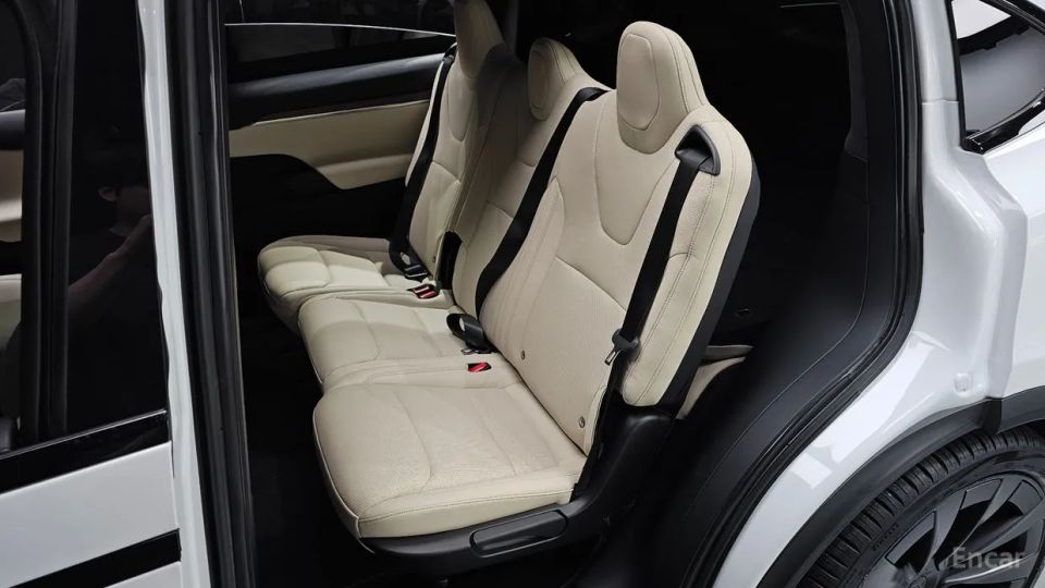 Tesla model-x