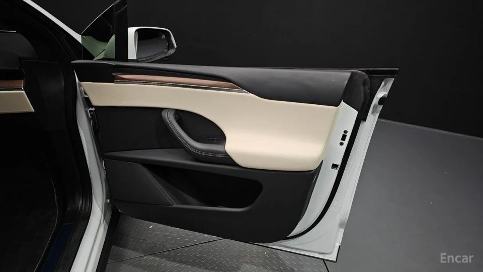 Tesla model-x