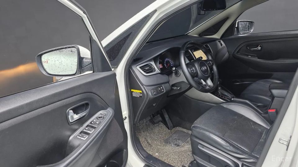 Kia Carens