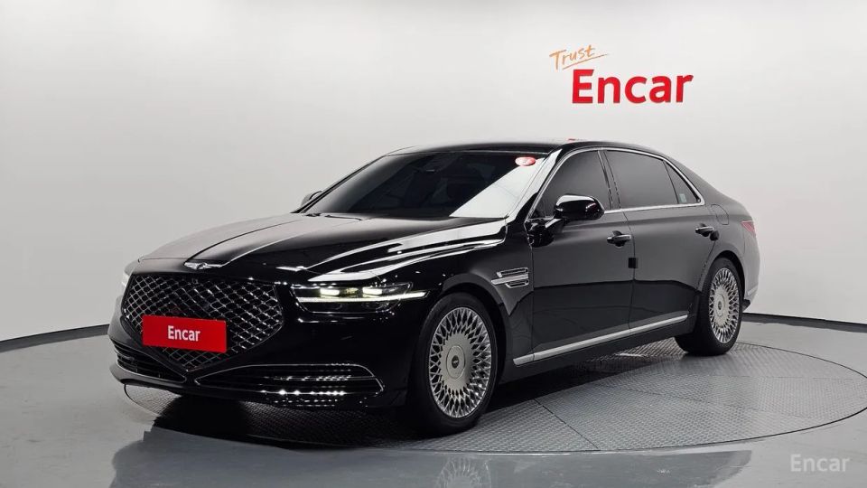 Genesis G90
