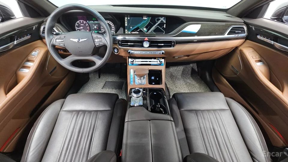 Genesis G90