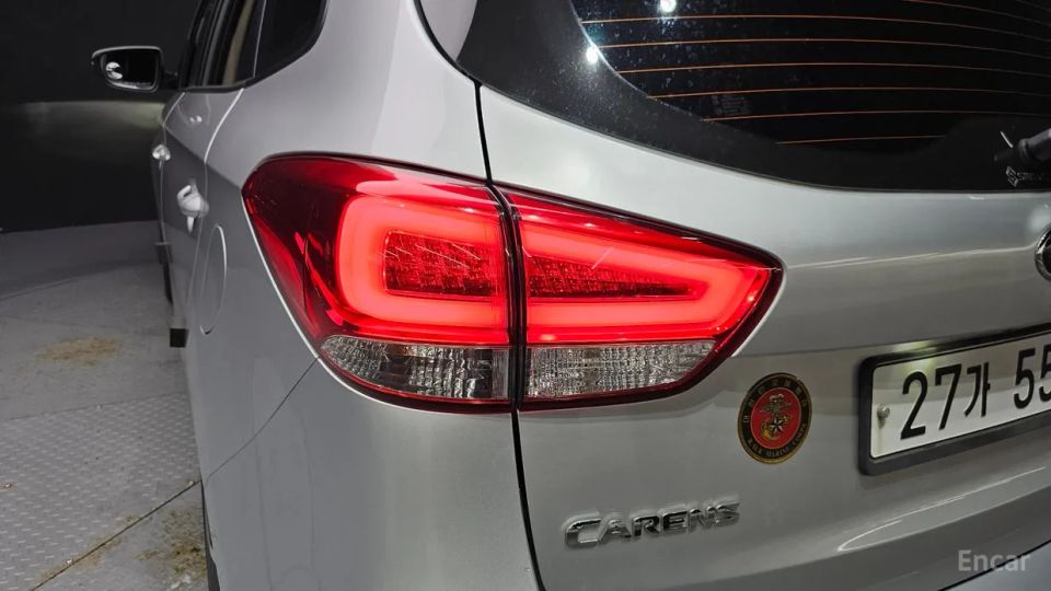 Kia Carens