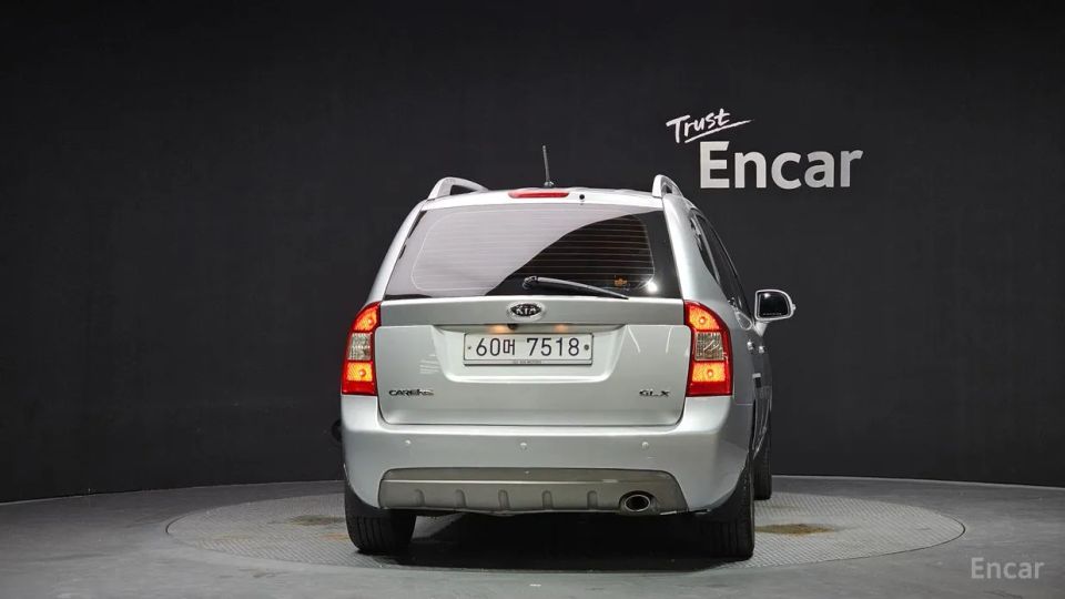 Kia Carens