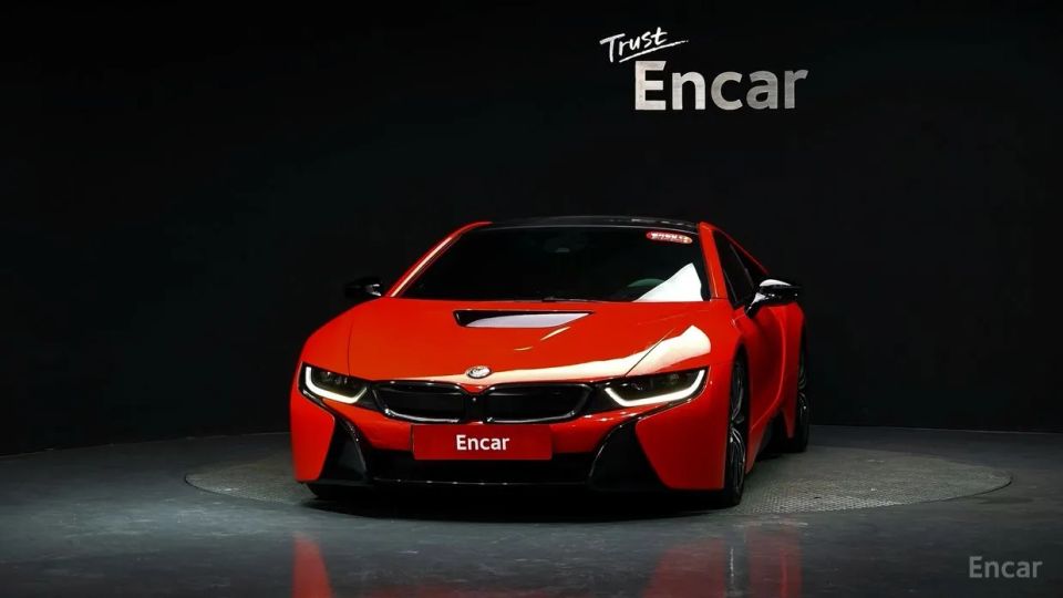 BMW I8