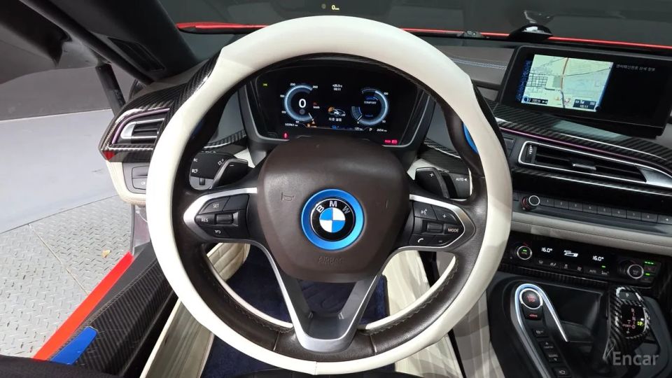 BMW I8