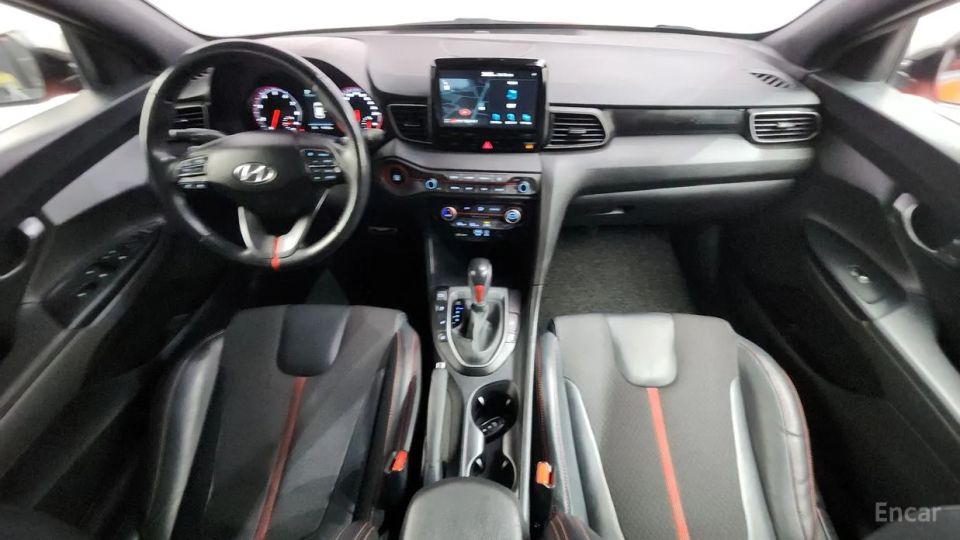 Hyundai Veloster