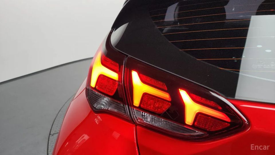 Hyundai Veloster