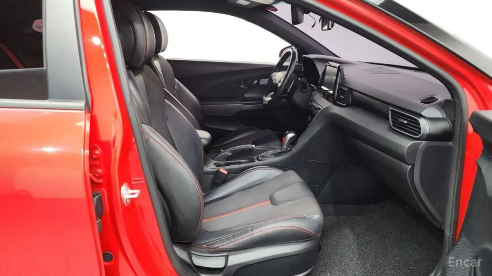 Hyundai Veloster