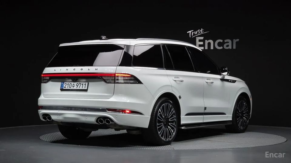 Lincoln Aviator