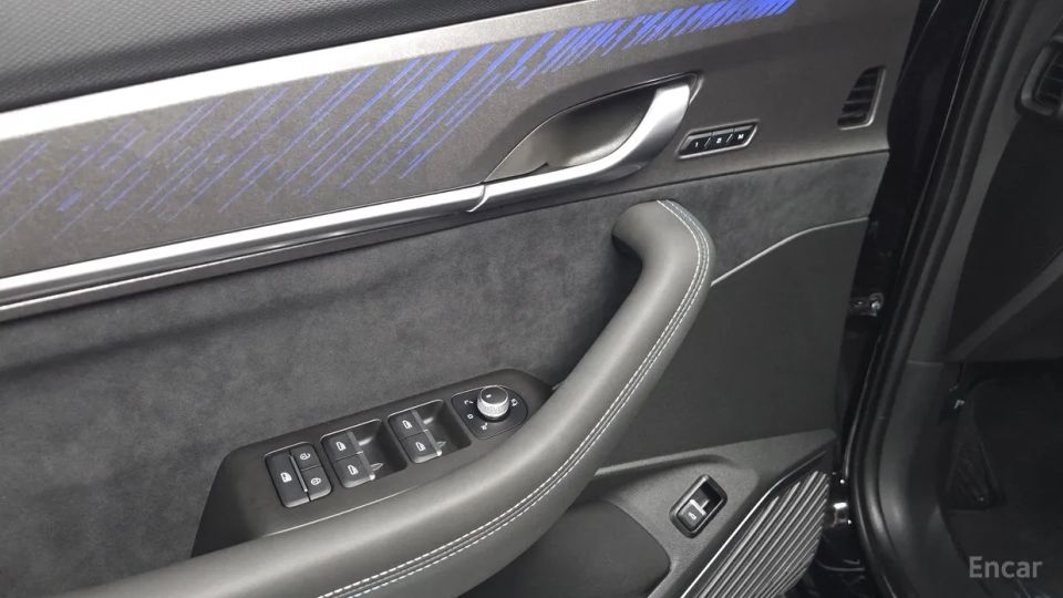 Renault-KoreaSamsung Grand Koleos