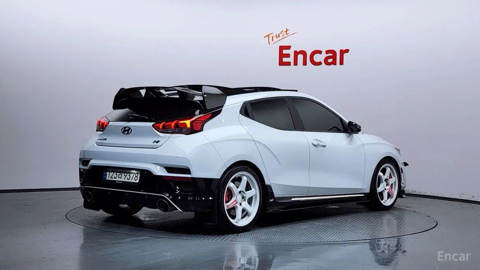 Hyundai Veloster