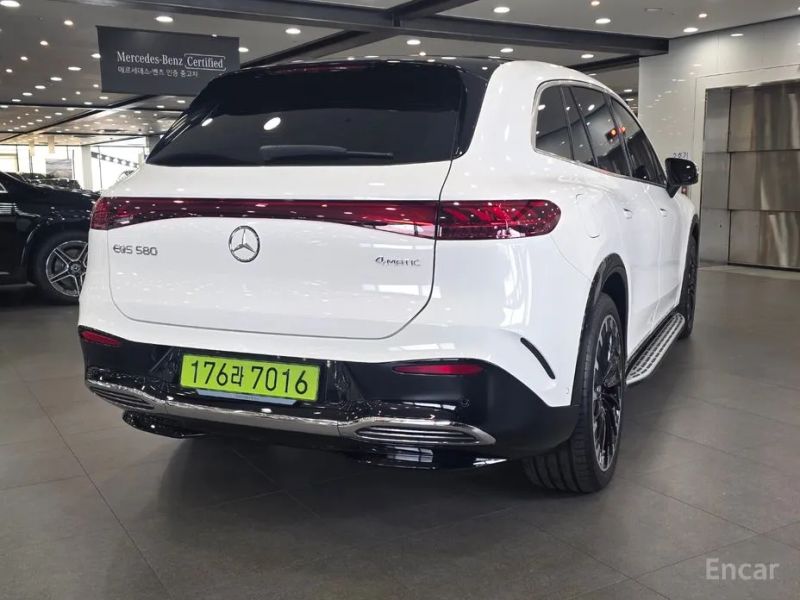 Mercedes-Benz EQS