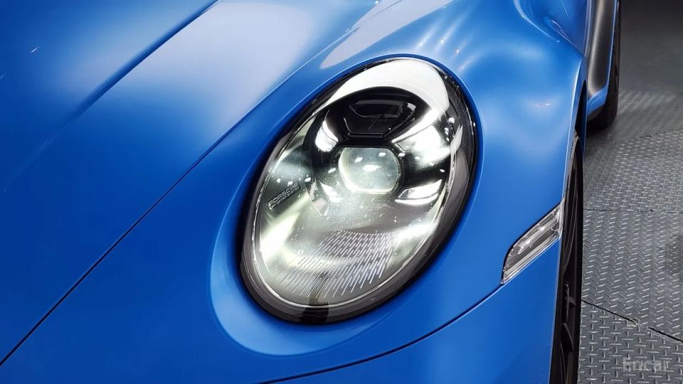Porsche 911