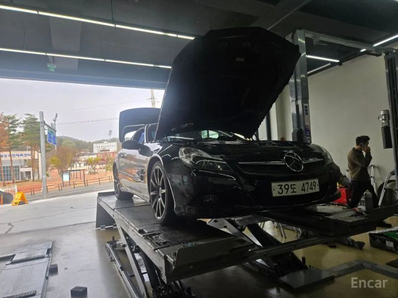 Mercedes-Benz SL-Class