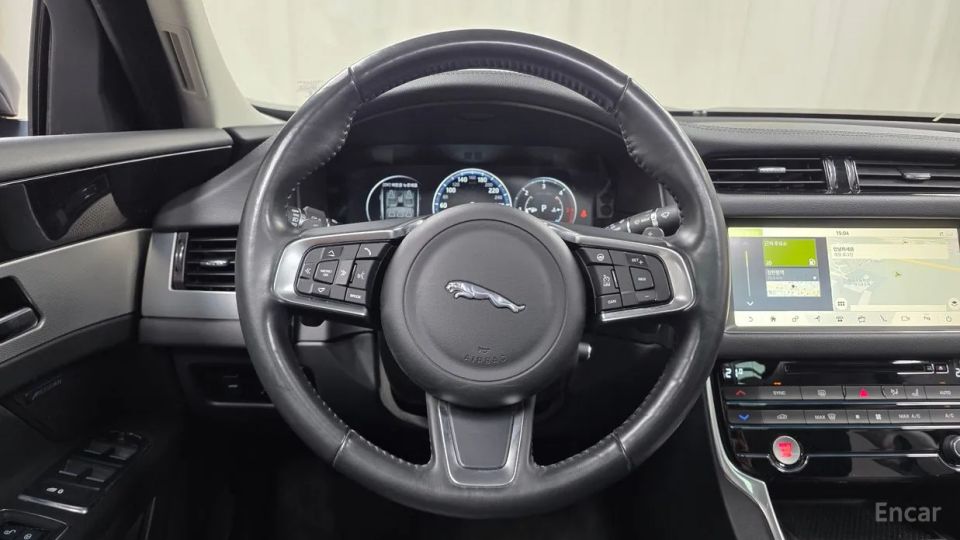 Jaguar xf
