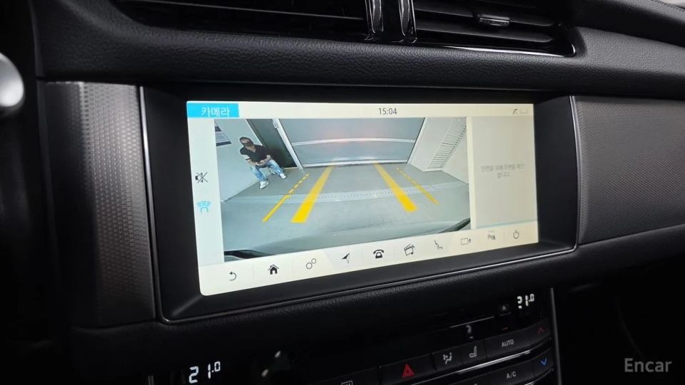 Jaguar xf