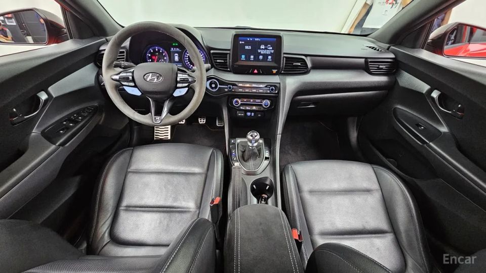 Hyundai Veloster