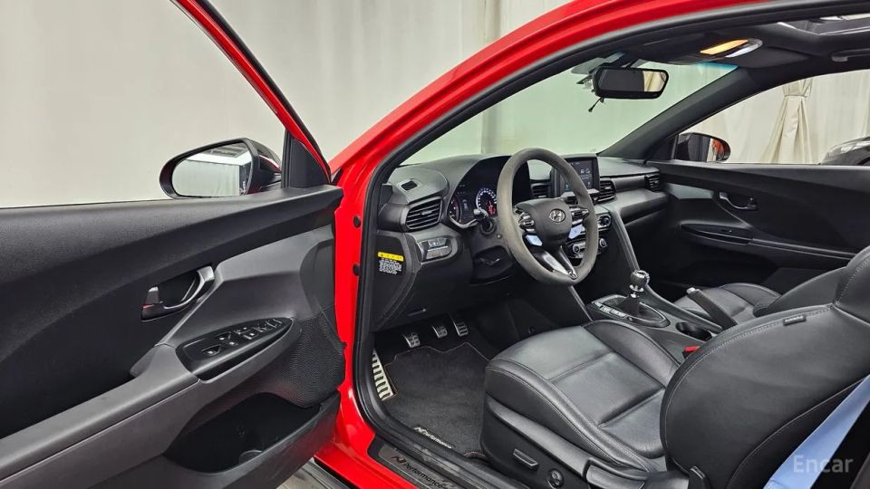 Hyundai Veloster