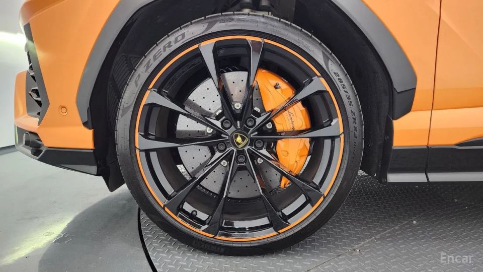 Lamborghini urus