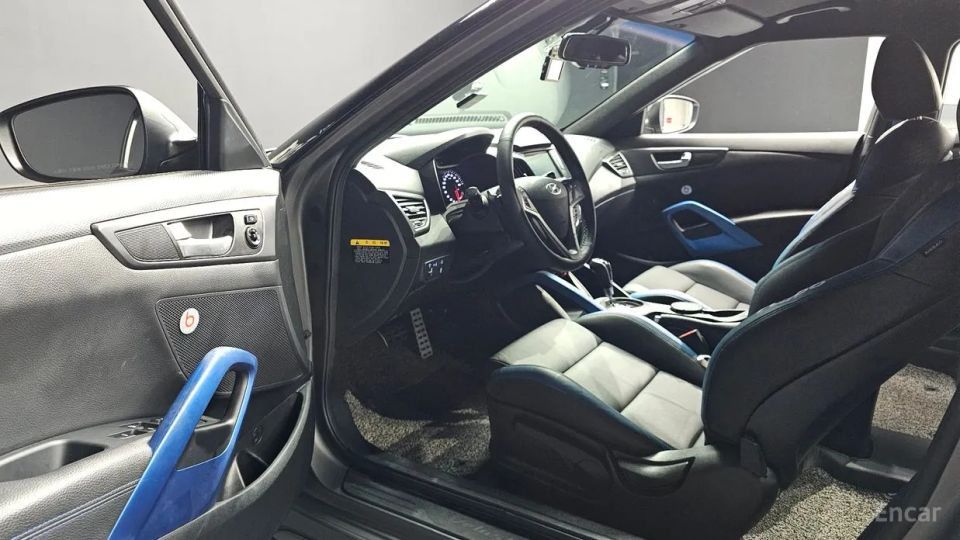 Hyundai Veloster