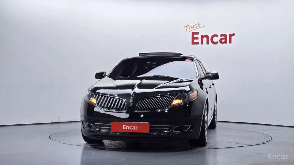 Lincoln MKS