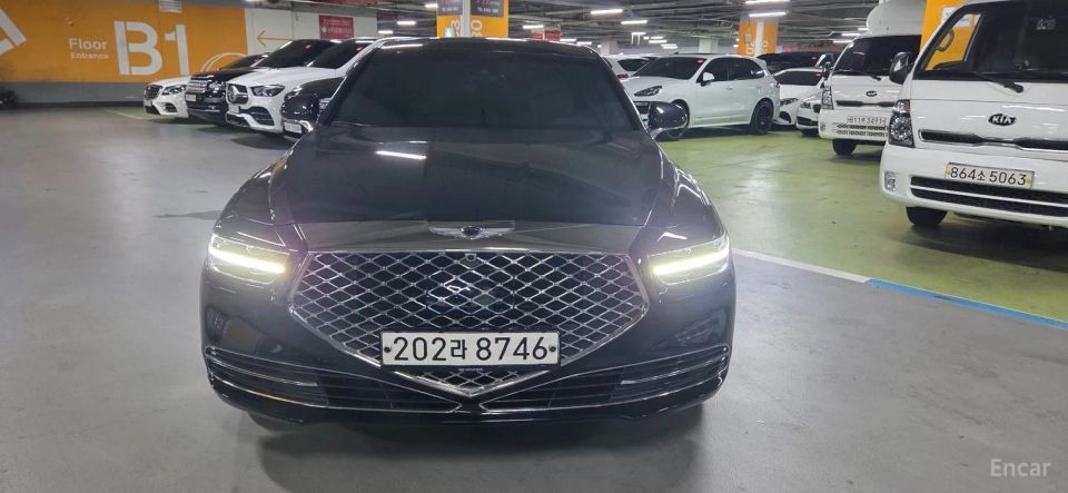 Genesis G90