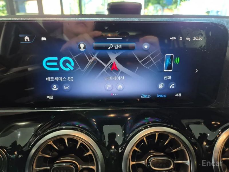 Mercedes-Benz EQA