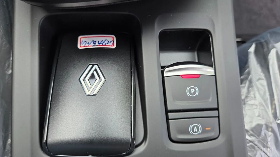 Renault-KoreaSamsung Arkana
