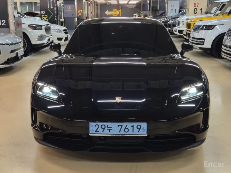 Porsche Taycan